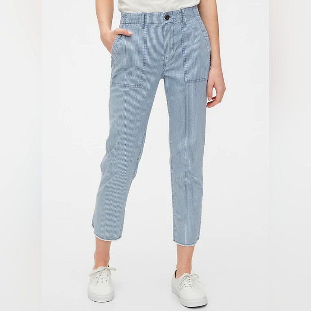 Gap Straight Khaki Cropped